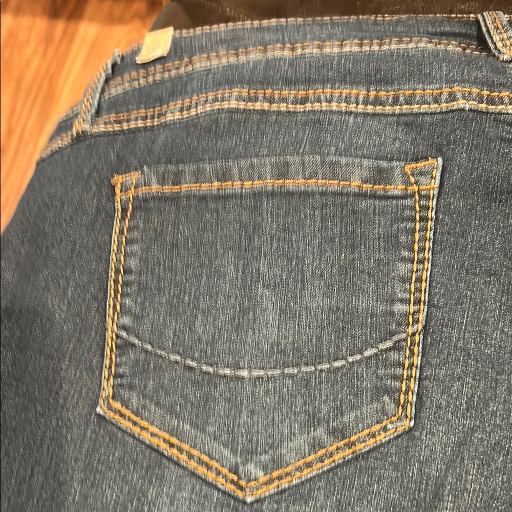 NWT Torrid Dark Blue Denim Jeans - Picture 3 of 9